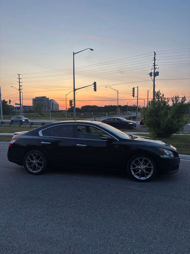 2014 NISSAN MAXIMA in Cars & Trucks in Markham / York Region - Image 3