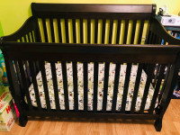 Baby crib and change table