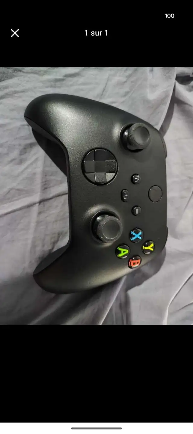xbox series controller  in Xbox Series X & S in Longueuil / South Shore - Image 4