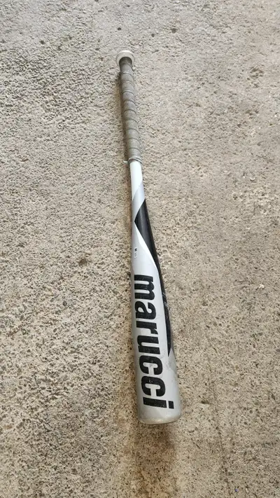 Baseball bat 29 inch / bâton de baseball 29 pouces, View more