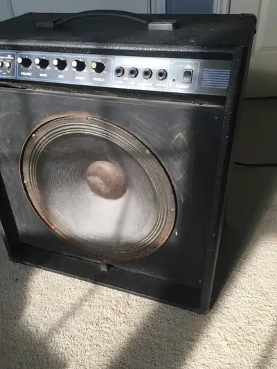 Yorkville (Traynor) Stage 120B Bass Amp, View more