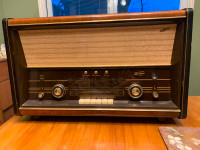 Philips antique tube radio, Belgium