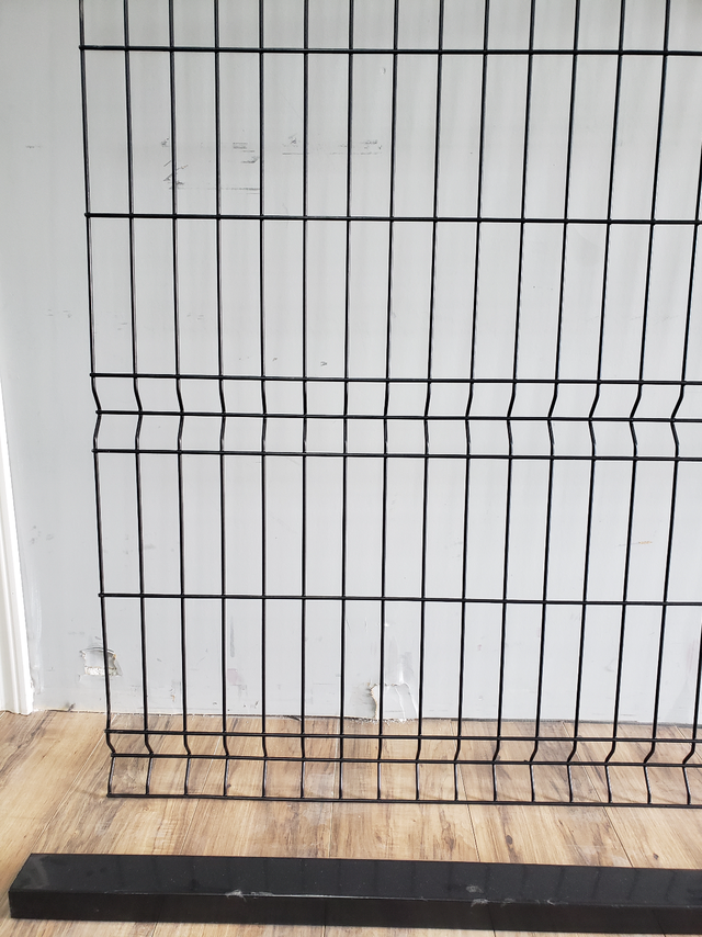 3D Curve Mesh Fence Panels 6 FT T x 10 FT W in Other in City of Toronto - Image 9