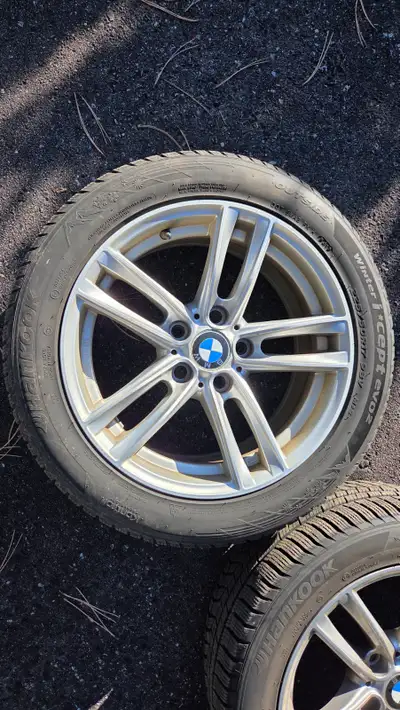 Set of 4 winter tires and BMW rims Hankook winter i*cept evo2 225/50/R17