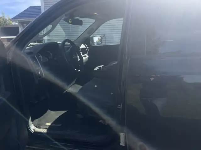 2016 Dodge Ram 1500 in Cars & Trucks in Cape Breton - Image 5