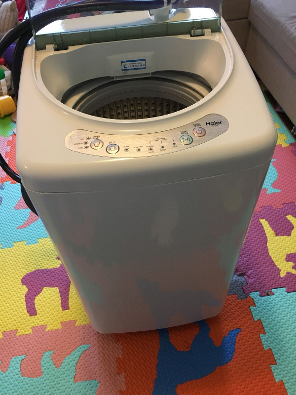 Apartment size portable clothes washer in Washers & Dryers in City of Toronto