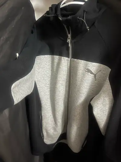 Red Wish Men's Puma Sport Collection (4) - Size L - 9/10 , View more