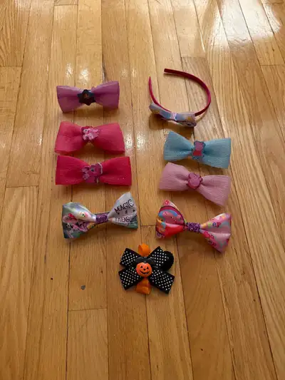 B29 / Kids Hair Bows, View more