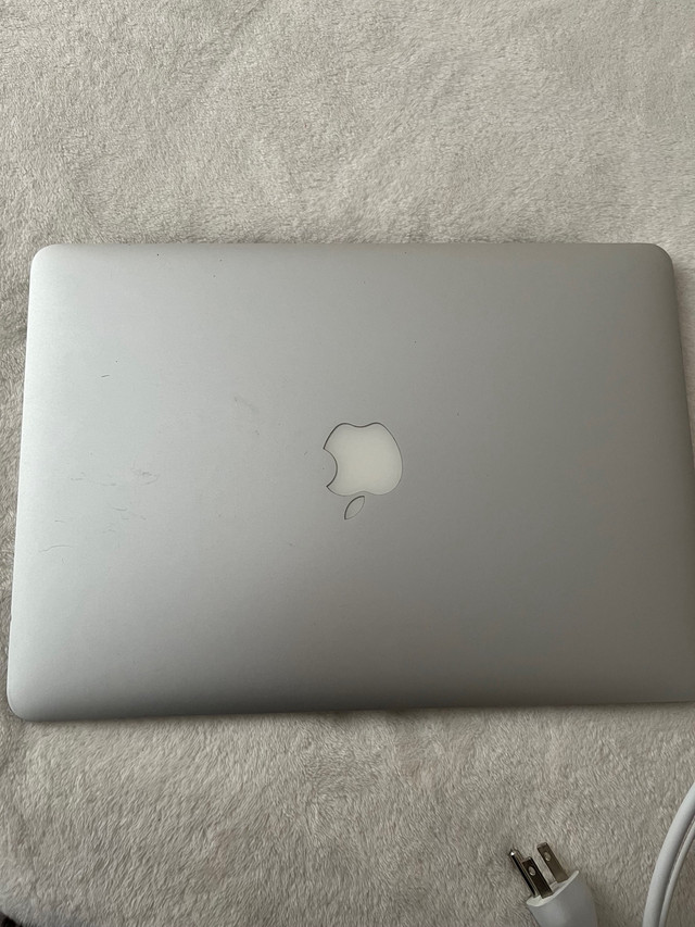 MacBook Air  in Laptops in Dartmouth - Image 4