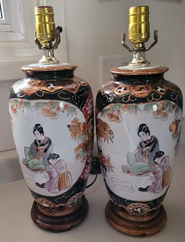 Vintage Japanese Porcelain Lamps with Geisha Girls in Arts & Collectibles in Oshawa / Durham Region - Image 3