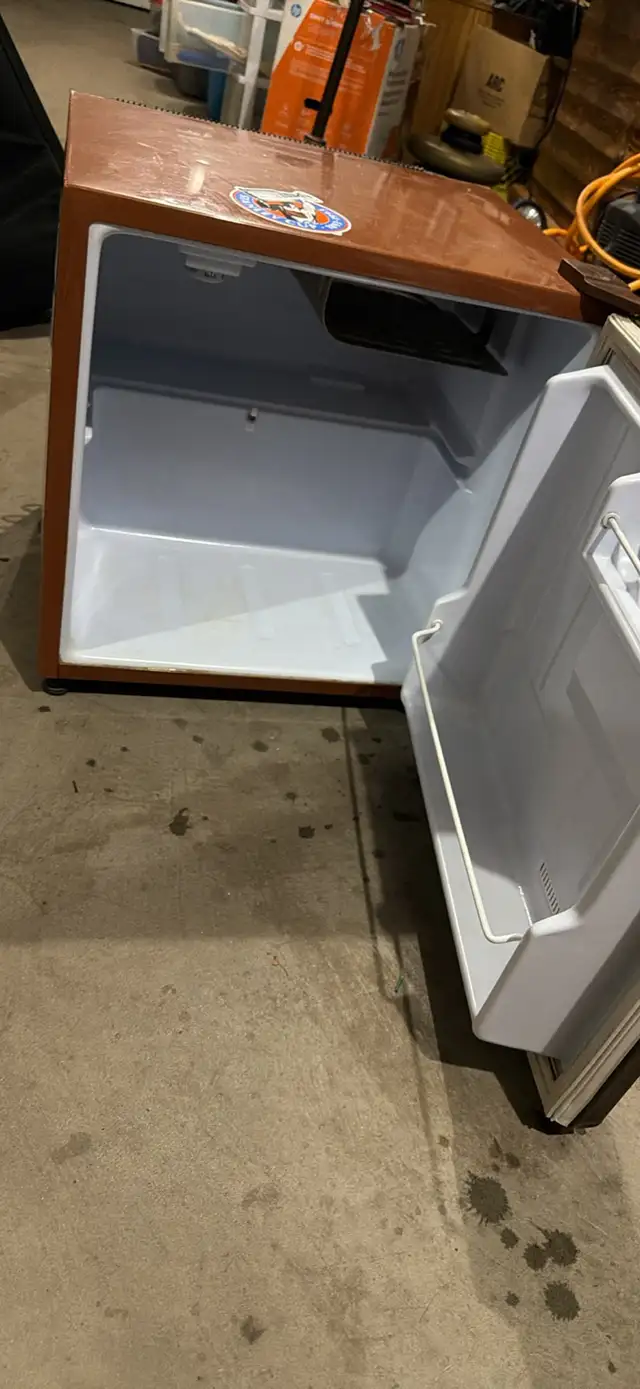 Brentwood Mini Fridge