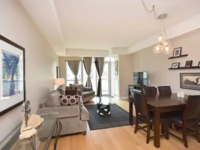 1BR + Den Condo for rent in Port Credit(Hurontario / Lakeshore)