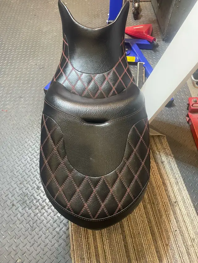 motorcycle seat in Touring in Cambridge - Image 3