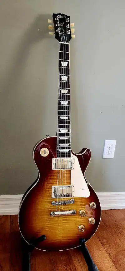 Gibson Les Paul Standard, View more