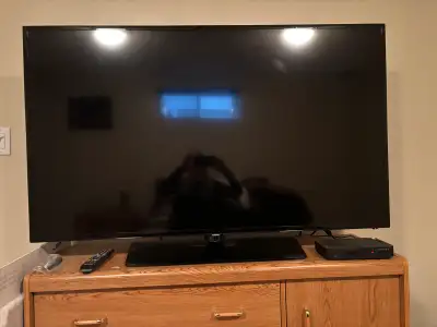 Samsung 55-inch QLED Q70A TV, View more