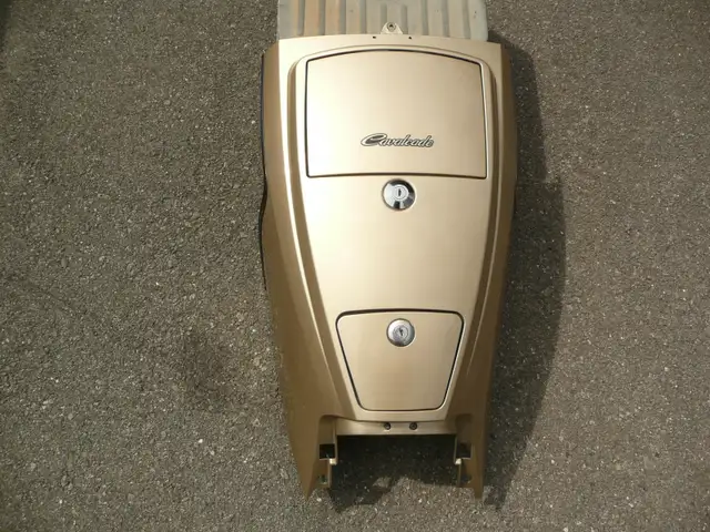 Moto Suzuki Cavalcade in Touring in Laval / North Shore - Image 7