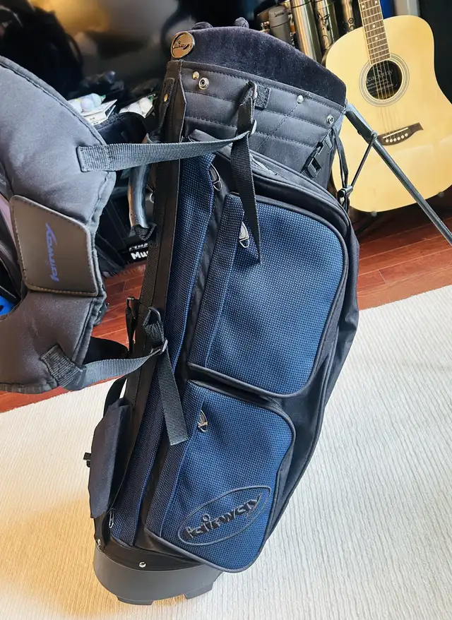 Fairway Links Ultra Lite Golf Stand Bag in Golf in Mississauga / Peel Region - Image 2