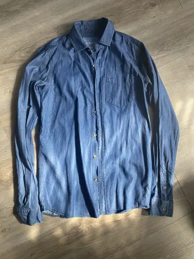 men’s blue collared buttoned long sleeve XS, View more