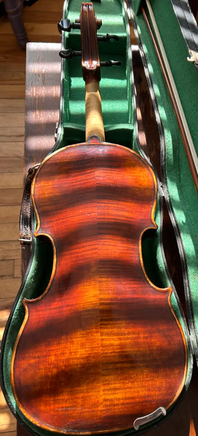 1920-30 Germany Stradivarius viola kit, mint, $ 875, obo.62854392628225123