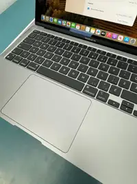 MacBook Air M1 - RARE - 1000 GB + 16GB RAM- French Keyboard