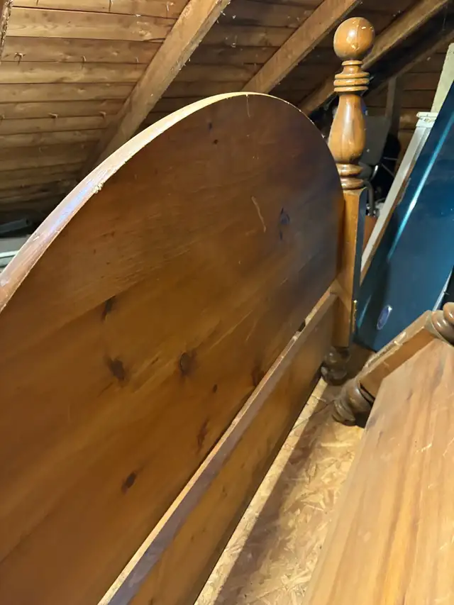 queen cannonball bedframe in Beds & Mattresses in Kingston - Image 3