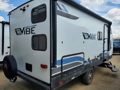 ***SUV & 1/2 ton towable*** Rustic Royalty Vibe Family Trailer*, View more