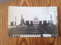 Carte postale photo ( AZO) intérieur Eglise de Gaspé.