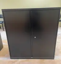 METAL FILING CABINETS! HIGH QUALITY OFFICE CABINETS!!