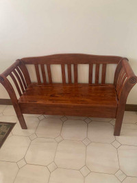 Solid wood bench 