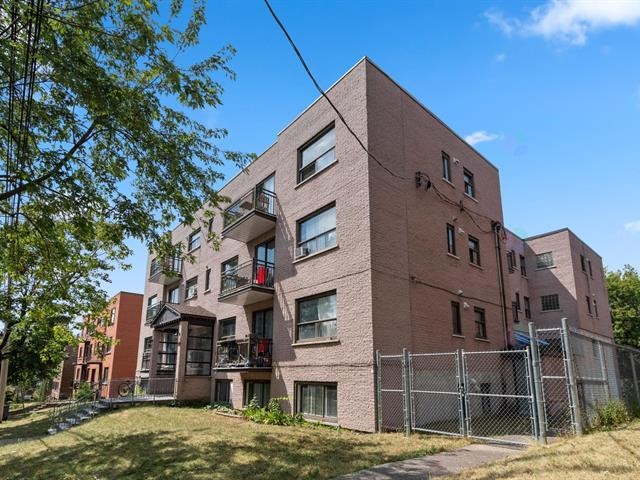 Large 5.5 Apartment in CDN — photo 1