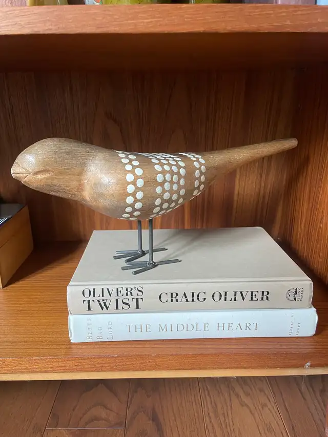 Wooden bird decor  in Home Décor & Accents in Oshawa / Durham Region - Image 3