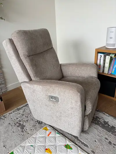Like new electric lazy boy recliner, View more