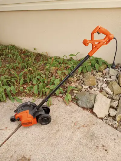 Black & Decker Lawn Edger & Trencher, View more