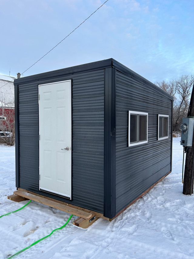Ice fishing shack 12’x8’ in Fishing, Camping & Outdoors in Portage la Prairie