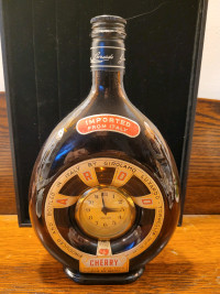 Vtg Empty brown glass liquore bottle Clock 


