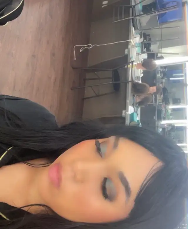 makeup artist 418059365280000002