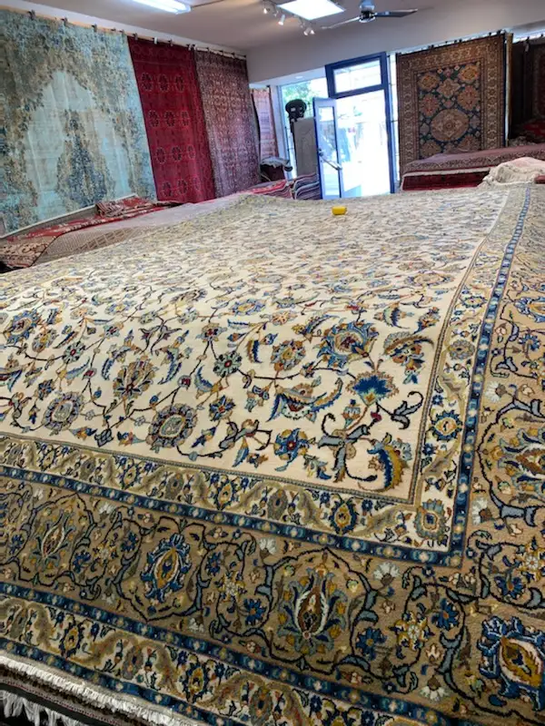 PERSIAN RUGS 70% OFF DIRECT IMPORTER BLOWOUT SALE 5,000+ pcs in Home Décor & Accents in City of Toronto - Image 6