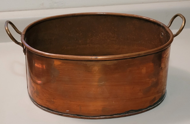 Vintage Rare Large Oval Copper Planter with Brass Handles in Arts & Collectibles in Oshawa / Durham Region - Image 2
