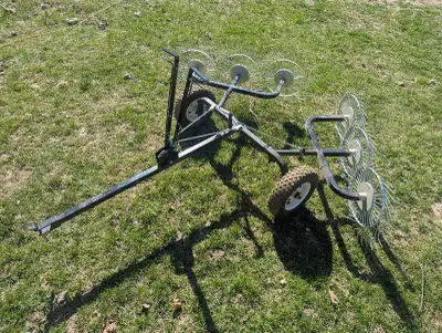 60" Acreage Rake, Estate Rake, Lawn Dethatcher. 6 tines, Like new, Just don't use, as I have a 3 poi...