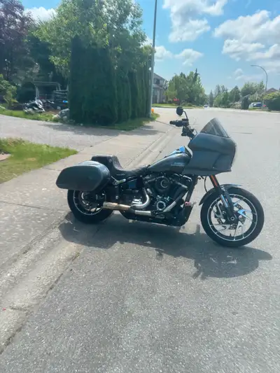 2021 Harley Davidson sport glide 9 1/2 inch riser is thrashing custom clutch and break custom tea ba...