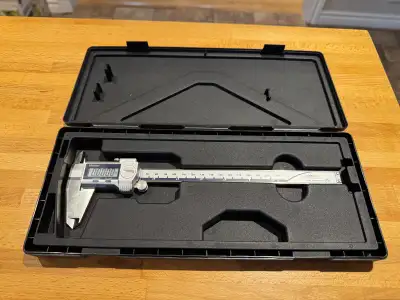Mitutoyo 500-763-20 Digimatic Caliper, 0-8"/0-200mm Range, View more