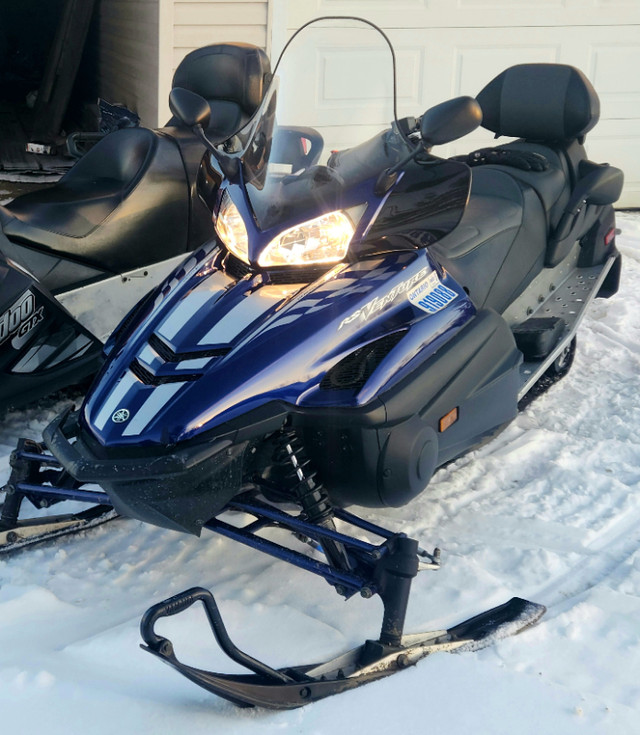 2006 Yamaha Venture RS in Snowmobiles in Hamilton - Image 3