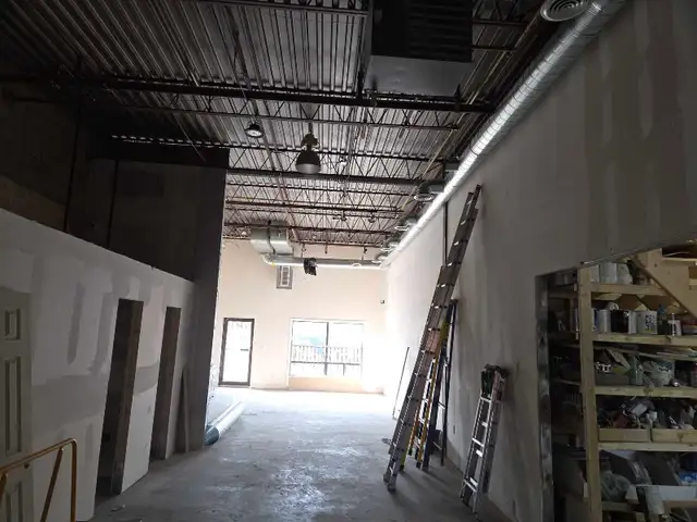 commercial unit for sublease