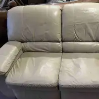 Lazy boy recliner love seat *delivery available*