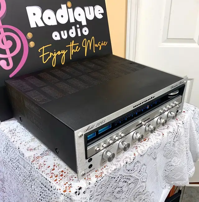 Very Clean Vintage 65 WPC Marantz Stereo Receiver 2265 in Stereo Systems & Home Theatre in Ottawa - Image 5