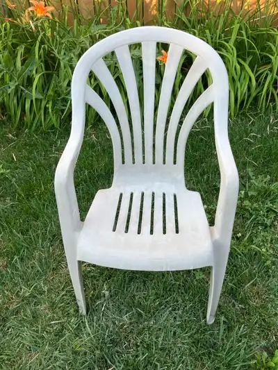 4 Chaises de patio et table ovale pour 4, View more