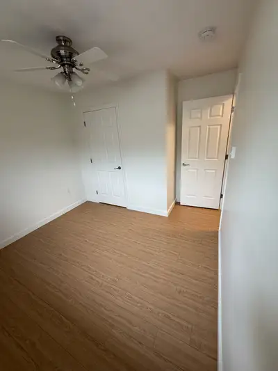Room in a 2 bedroom apartment