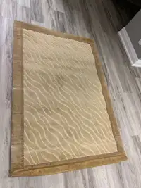 Area carpet 
