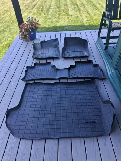 Tapis en très bon état! Valeur à neuf de $500 + taxes