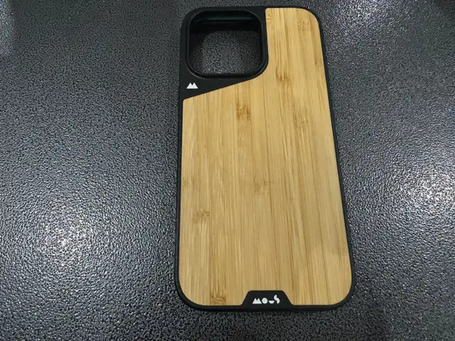 iPhone 15 Pro Max Accessories - Cases, Filter Adapter and more in Cell Phone Accessories in City of Toronto - Image 2